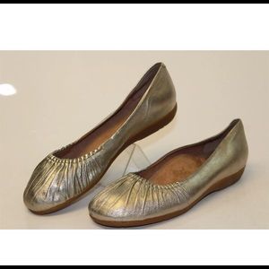 Abeo Bio System Taylin metallic gold leather 8.5 N